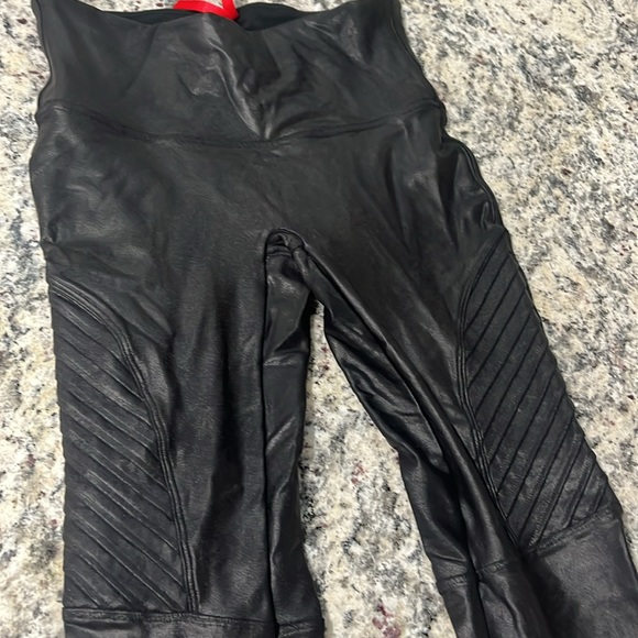 Spanx Faux Leather Mayo Leggings Sz M *EUC* - Picture 5 of 11